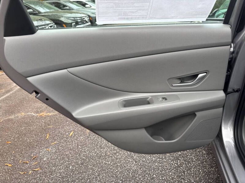 2026 Hyundai Elantra SEL Sport