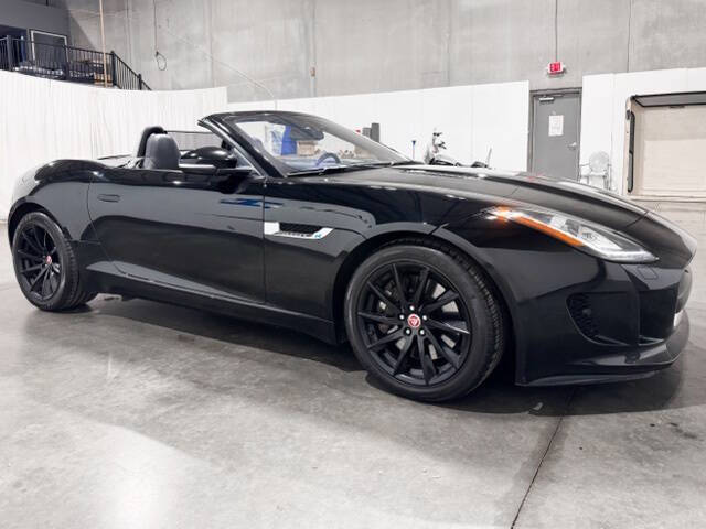 2017 Jaguar F-TYPE Premium