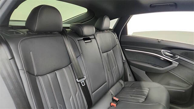 2023 Audi e-tron S Sportback quattro Prestige