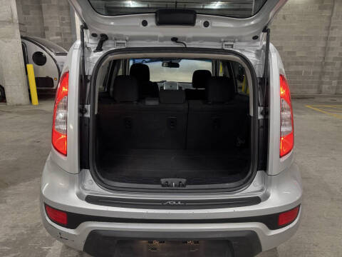 2012 Kia Soul +