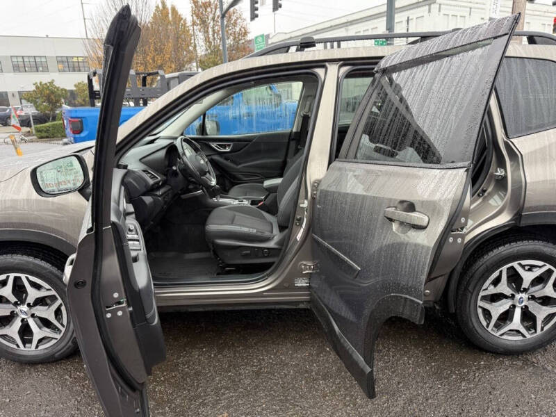 2020 Subaru Forester Premium
