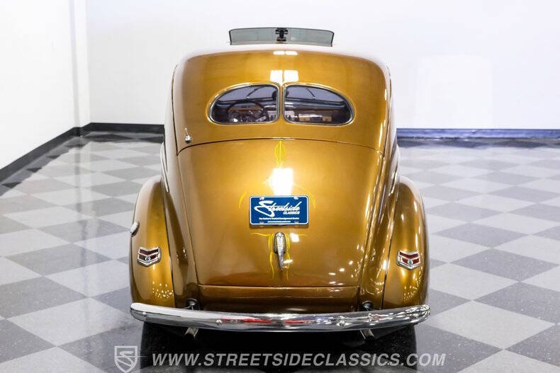 1940 Ford Deluxe