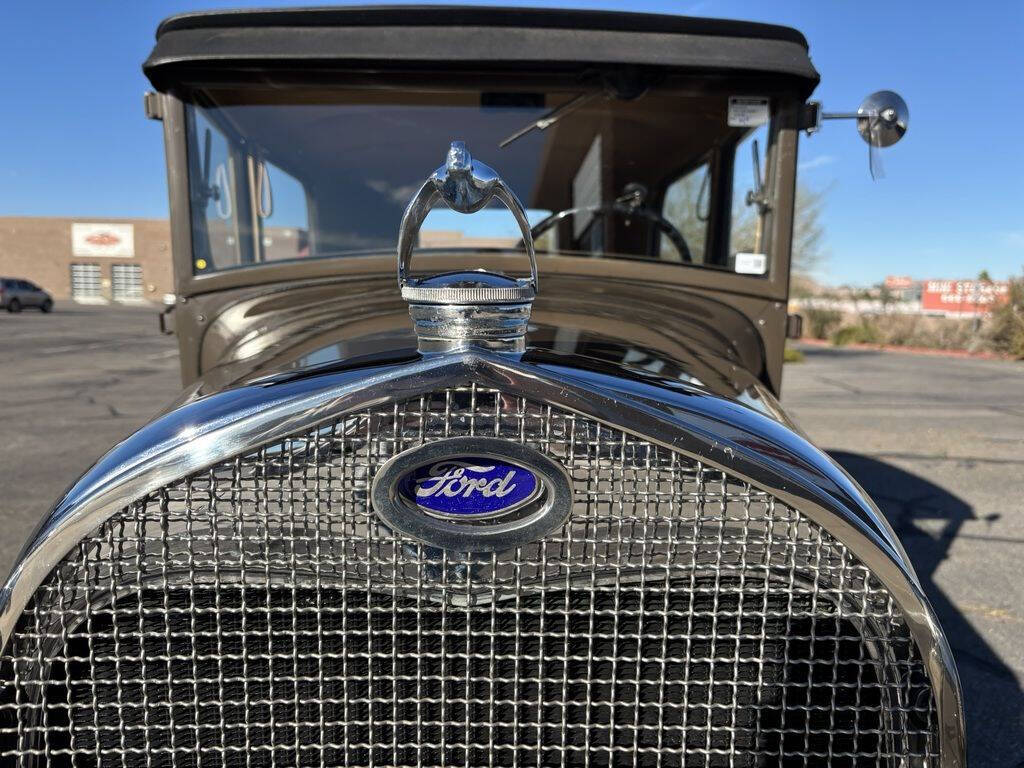 1929 Ford Model A 13