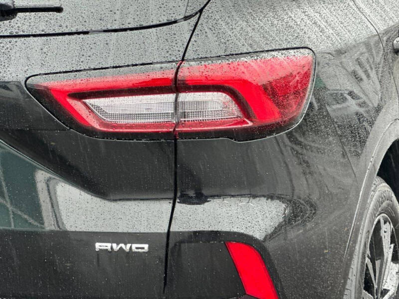 2024 Ford Escape ST-Line Elite