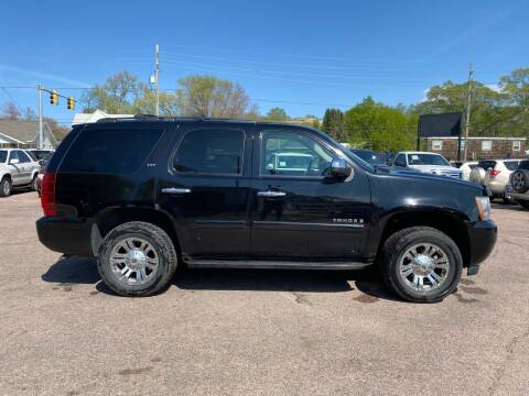 2007 Chevrolet Tahoe for sale at RIVERSIDE AUTO SALES in Sioux City IA