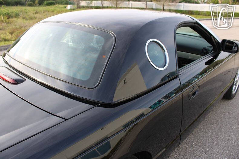 2005 Ford Thunderbird Deluxe