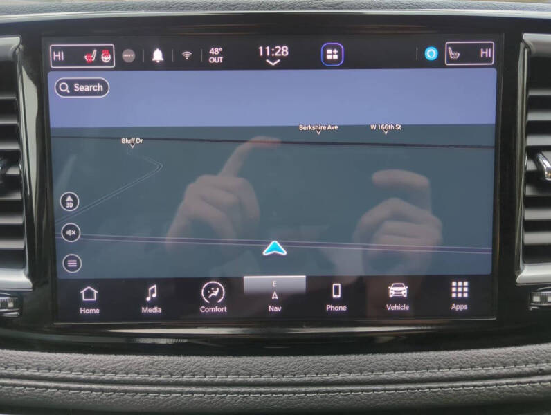 2023 Chrysler Pacifica Plug-In Hybrid Limited