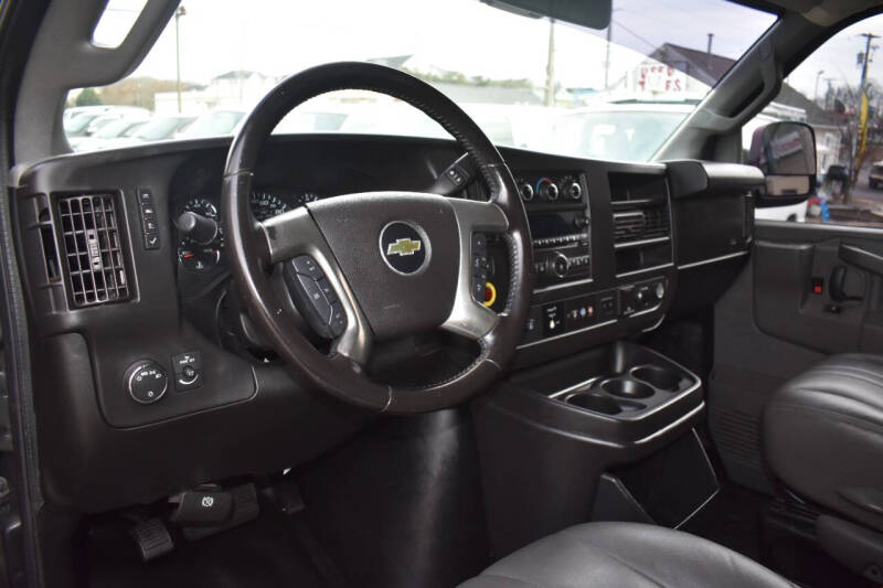 2019 Chevrolet Express 2500