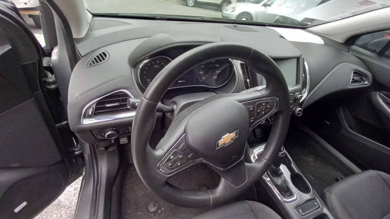 2018 Chevrolet Cruze LT Auto