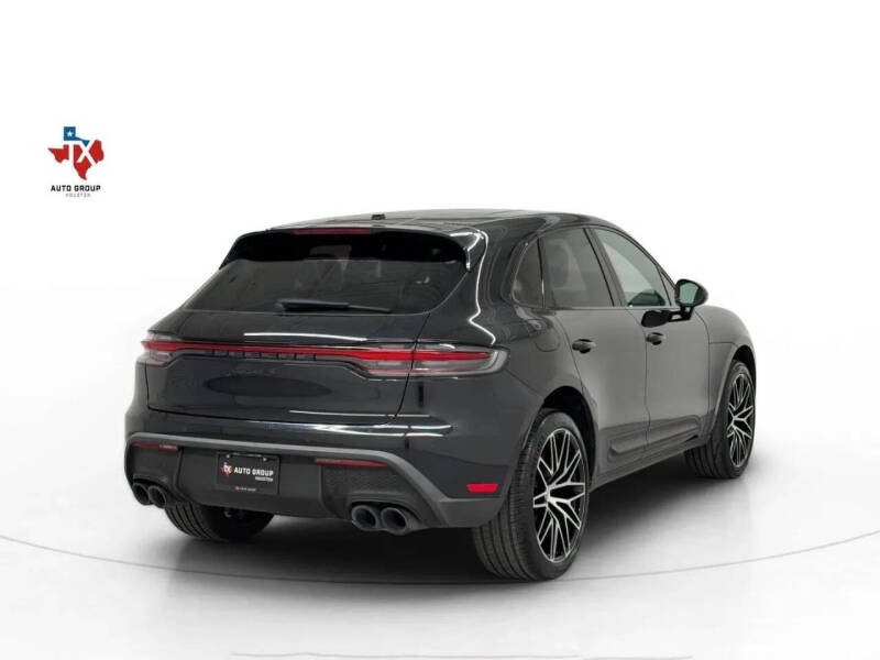2022 Porsche Macan S