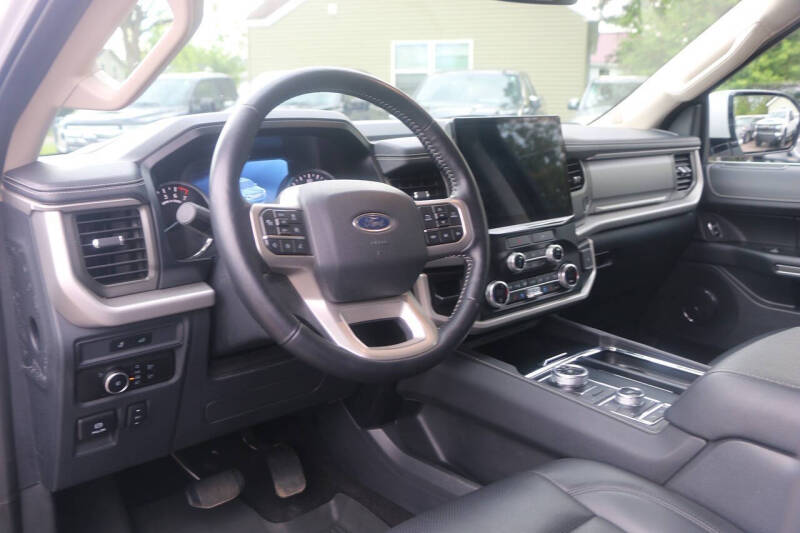 2023 Ford Expedition MAX XLT
