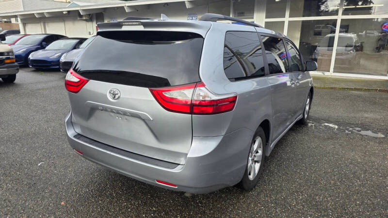 2018 Toyota Sienna