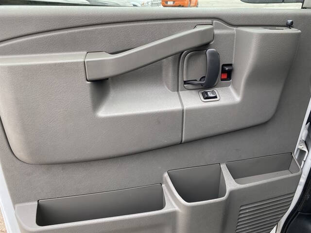 2018 GMC Savana 2500