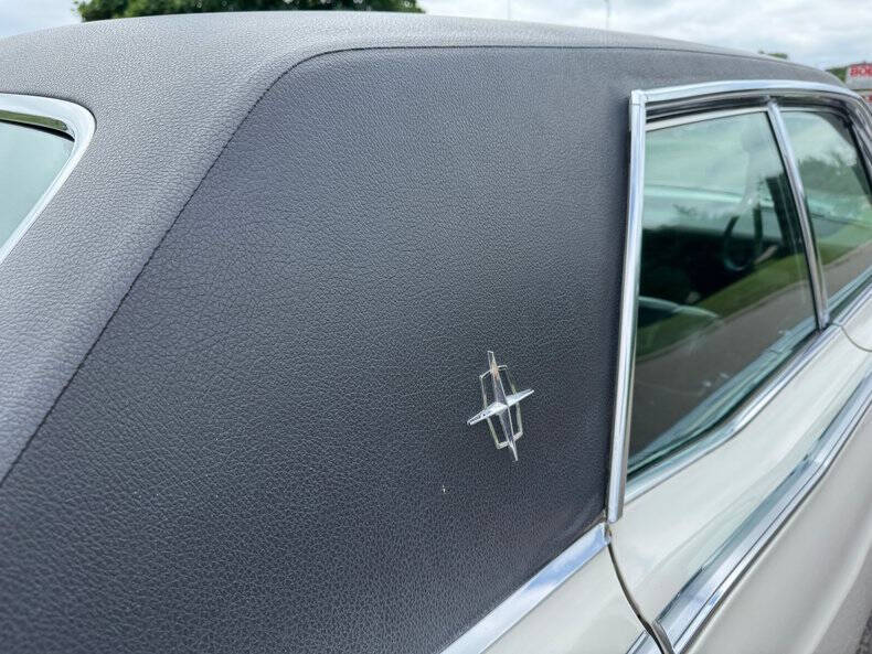 1967 Lincoln Continental