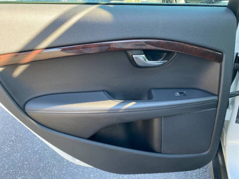 2013 Volvo XC70 T6 Premier Plus