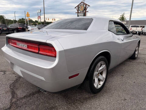2012 Dodge Challenger SXT