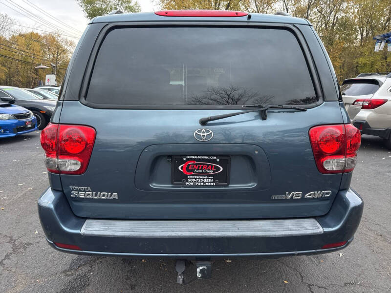 2006 Toyota Sequoia SR5