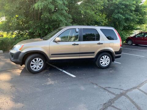 2005 Honda CR-V for sale at Clarks Auto Sales in Connersville IN