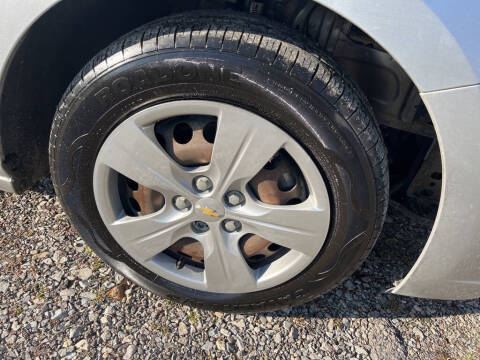 2017 Chevrolet Cruze LS Auto