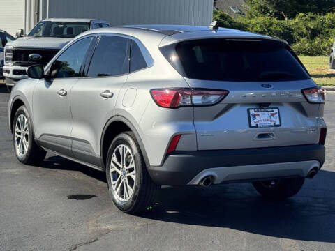 2022 Ford Escape SEL