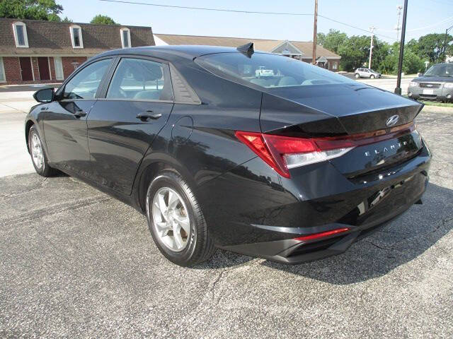 2021 Hyundai Elantra SE