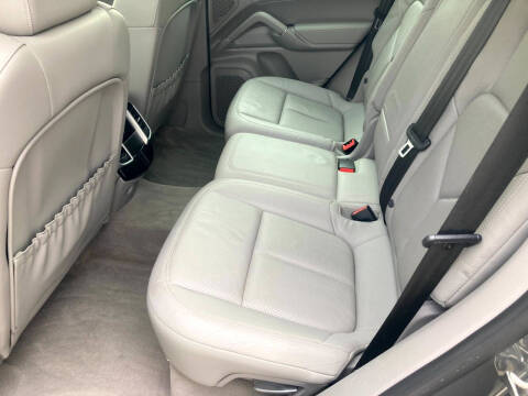 2014 Porsche Cayenne