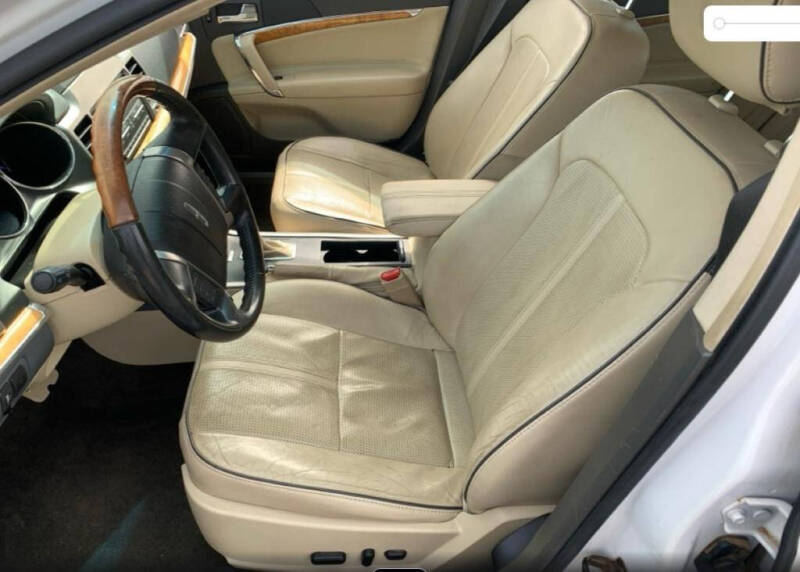 2012 Lincoln MKZ