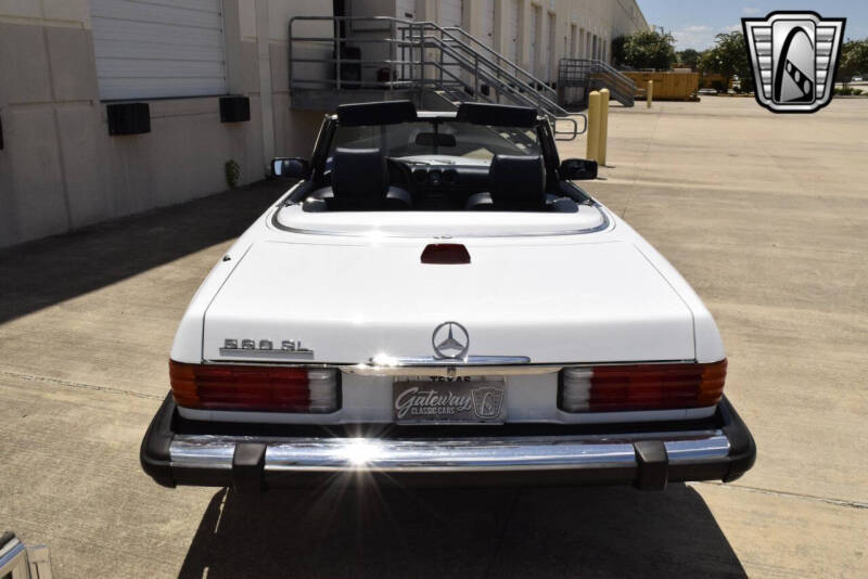 1987 Mercedes-Benz 560-Class 560 SL