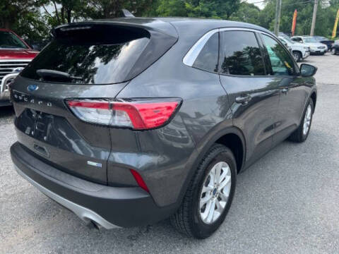 2020 Ford Escape SE