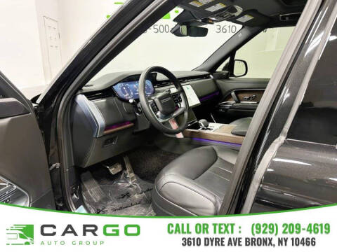 2025 Land Rover Range Rover P400 SE LWB