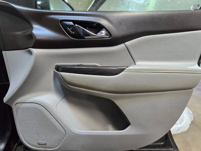 2017 GMC Acadia SLT-2