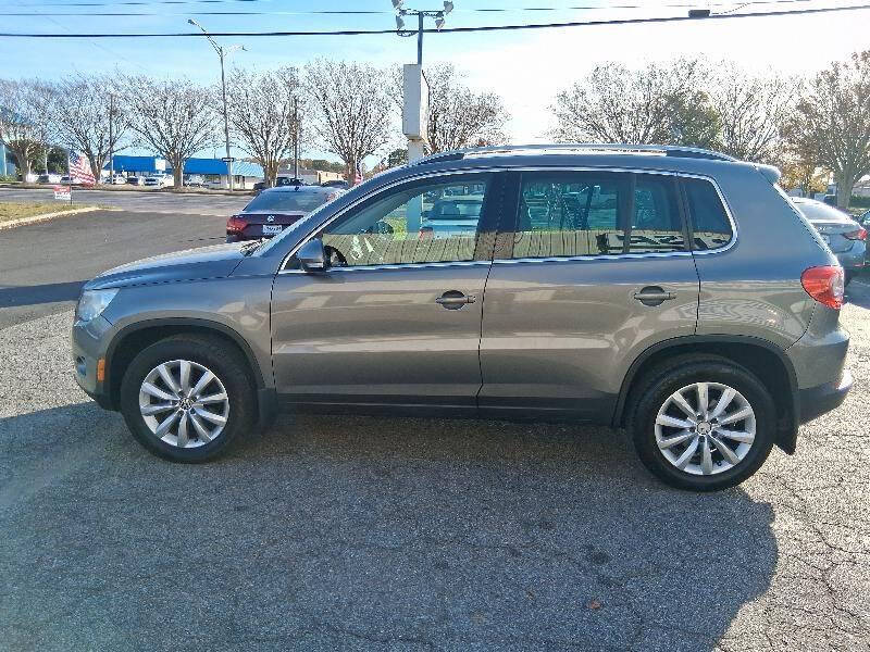 2011 Volkswagen Tiguan S 4Motion