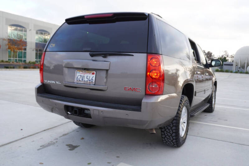 2013 GMC Yukon XL SLT