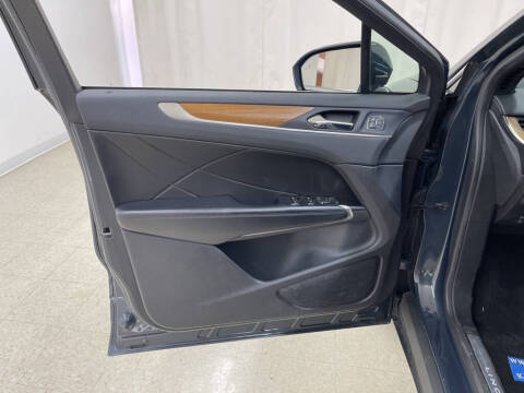 2019 Lincoln MKC Select