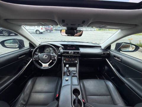 2017 Lexus IS 300