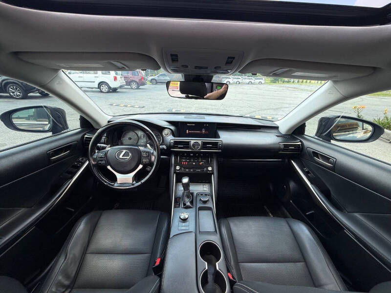2017 Lexus IS 300