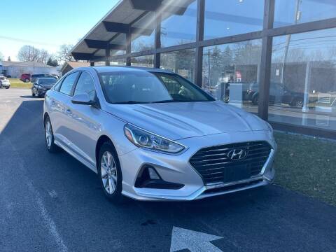 2018 Hyundai Sonata for sale at DrivePanda.com in Dekalb IL