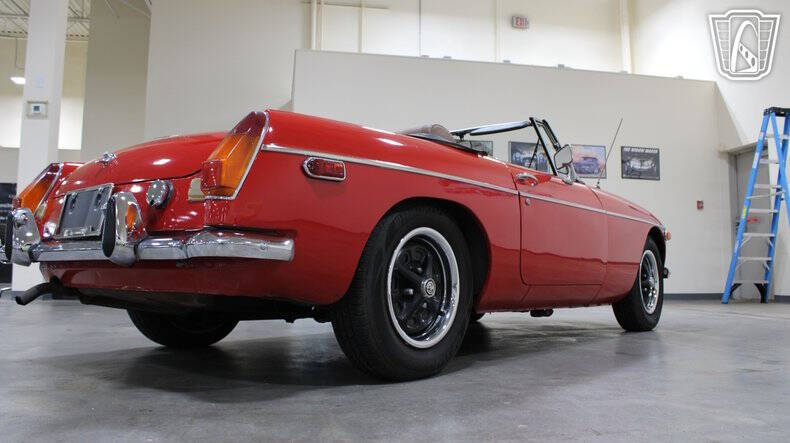 1972 MG B