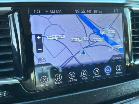 2017 Chrysler Pacifica Touring-L