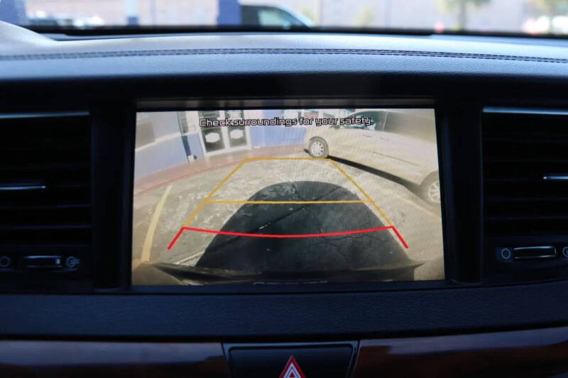 2017 Kia Cadenza Technology