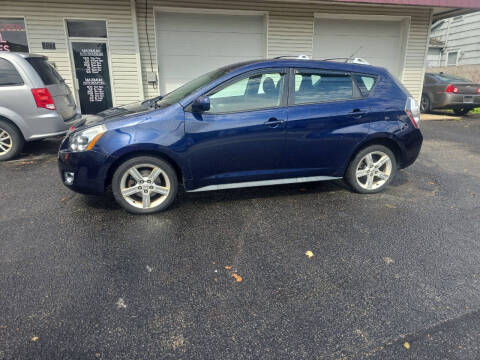 2009 Pontiac Vibe for sale at Maximum Auto Group II INC in Cortland OH