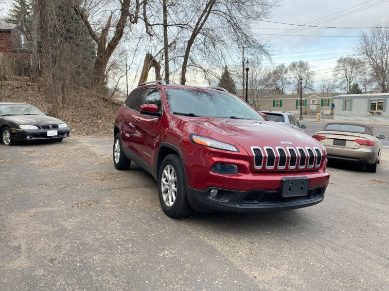 2014 Jeep Cherokee for sale at Rams Auto Sales LLC in South Saint Paul MN