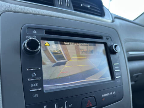 2017 Chevrolet Traverse LS