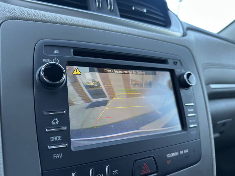 2017 Chevrolet Traverse LS