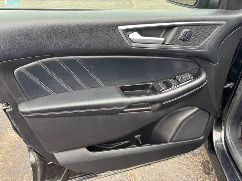 2017 Ford Edge Sport