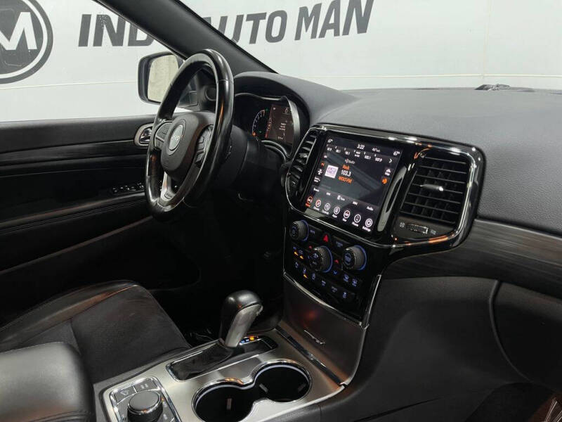 2020 Jeep Grand Cherokee Laredo