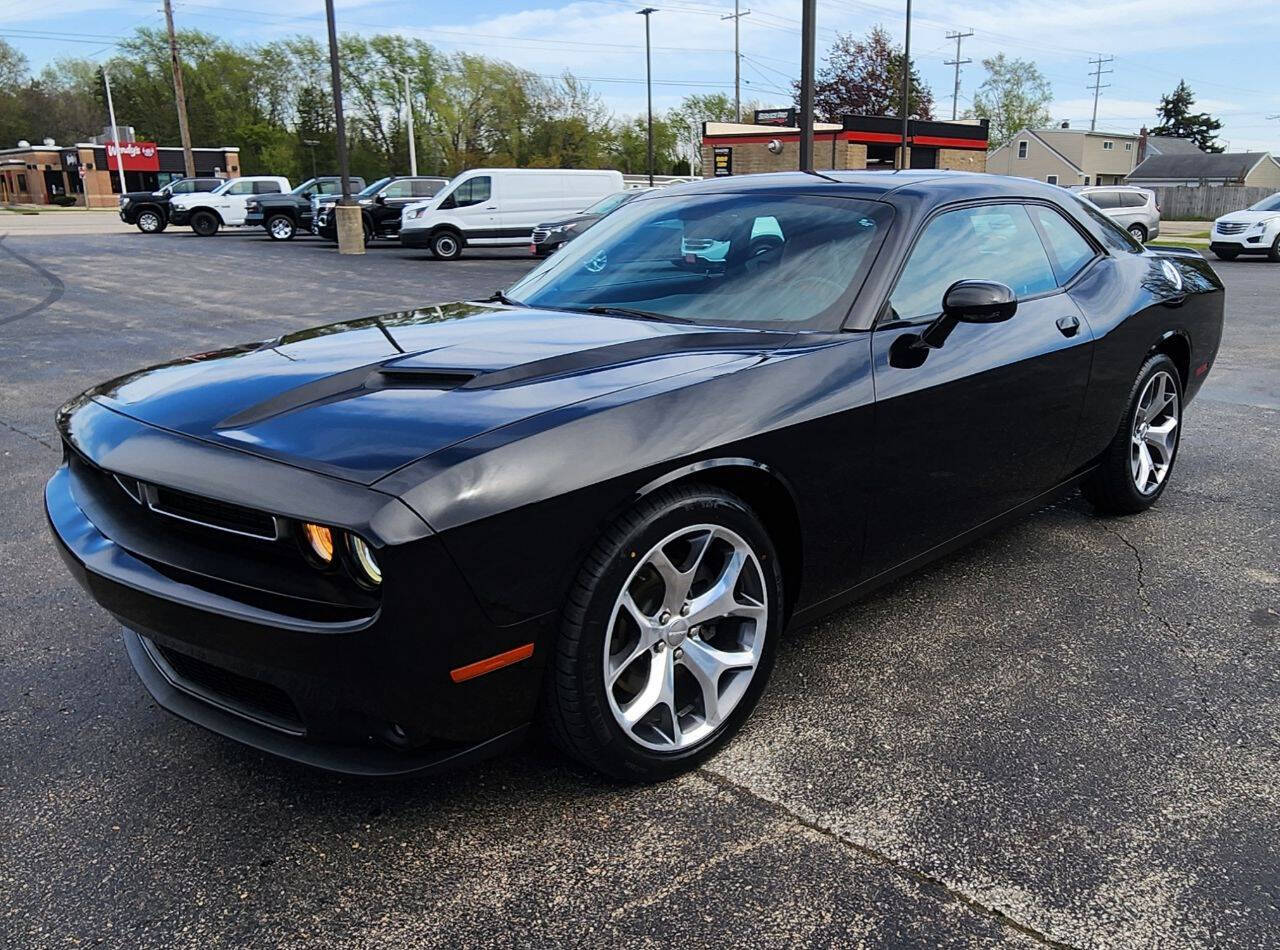 Black 2016 Dodge Challenger SXT SXT 2dr Coupe 2
