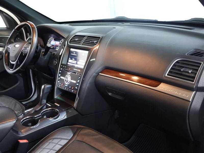 2016 Ford Explorer Platinum