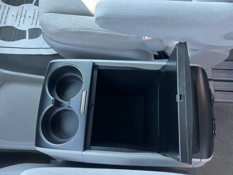 2018 Toyota Sienna LE 8-Passenger