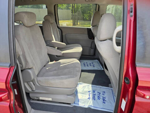 2008 Hyundai Entourage GLS